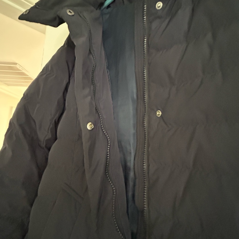 Women's Navy Quilted Puffer Coat - Picture 3 of 7